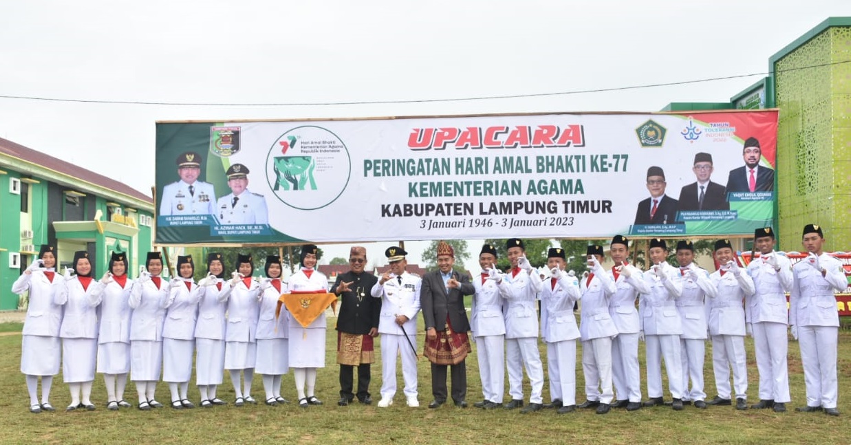 Bupati Lamtim menjadi pembina dalam Upacara Hari Amal Bhakti Ke-77 Kabupaten Lampung Timur