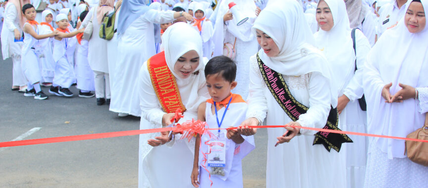 Bunda Winarni Buka Kegiatan Manasik Haji Anak-Anak PAUD dan Kober Kecamatan Kalianda