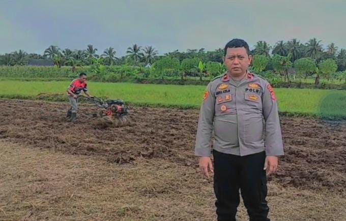Jalankan Program Ketahanan Pangan, Polsek Cikeudal Manfaatkan Lahan Non Produktif Menjadi Produktif Bagi Petani