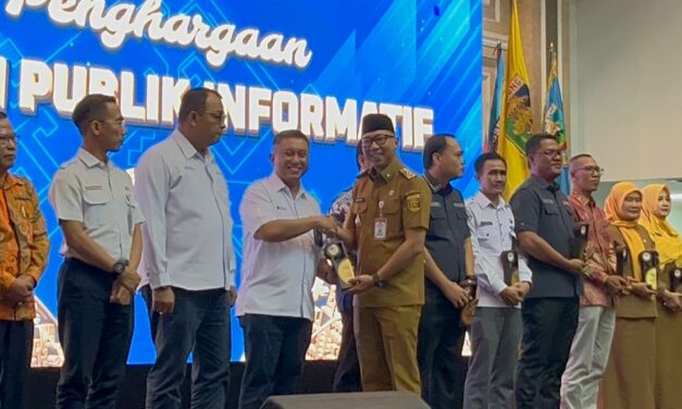 PLN UID Lampung Sabet Predikat Badan Publik Informatif dalam Anugerah Keterbukaan Informasi Publik 2025