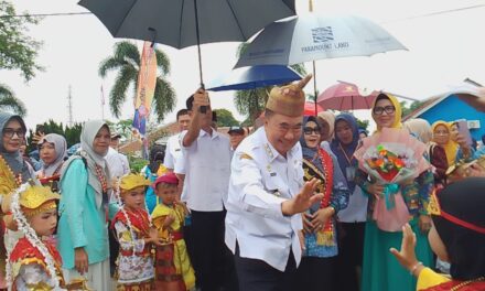 Sambut Generasi Emas, Bupati Tanggamus Hadiri Gebyar TK Meski Diguyur Hujan