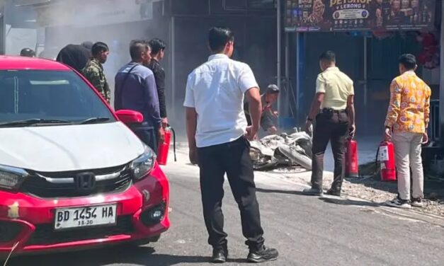 Heroik! Satpam BRI Curup Selamatkan Motor Warga yang Terbakar di Lebong